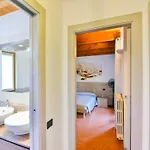 Jane E Jolie Haus Privates Schwimmbad Und Jacuzzi By Interhome