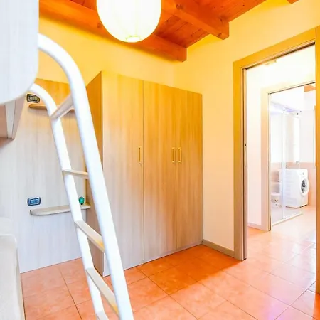 Jane E Jolie Haus Privates Schwimmbad Und Jacuzzi By Interhome Prázdninový dům Valbrona