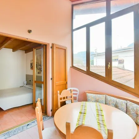 Vakantiehuis Jane E Jolie Haus Privates Schwimmbad Und Jacuzzi By Interhome