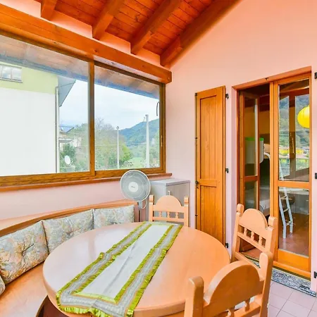 Jane E Jolie Haus Privates Schwimmbad Und Jacuzzi By Interhome Prázdninový dům Valbrona