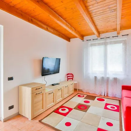 Jane E Jolie Haus Privates Schwimmbad Und Jacuzzi By Interhome Tatil Evi Valbrona