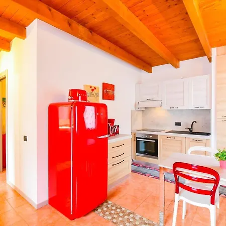 Jane E Jolie Haus Privates Schwimmbad Und Jacuzzi By Interhome Valbrona