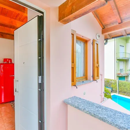 Jane E Jolie Haus Privates Schwimmbad Und Jacuzzi By Interhome Сasa de vacaciones *