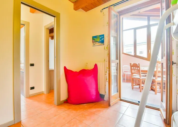 Jane E Jolie Haus Privates Schwimmbad Und Jacuzzi By Interhome Valbrona