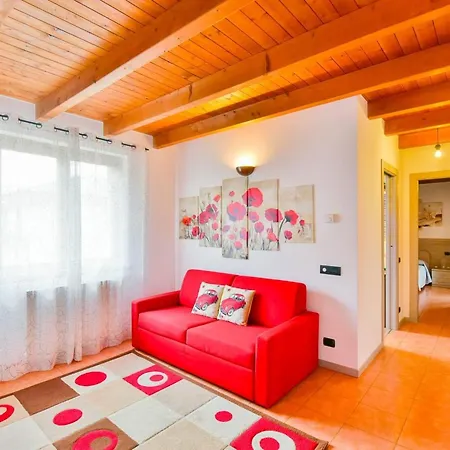 بيت للعطل Jane E Jolie Haus Privates Schwimmbad Und Jacuzzi By Interhome *