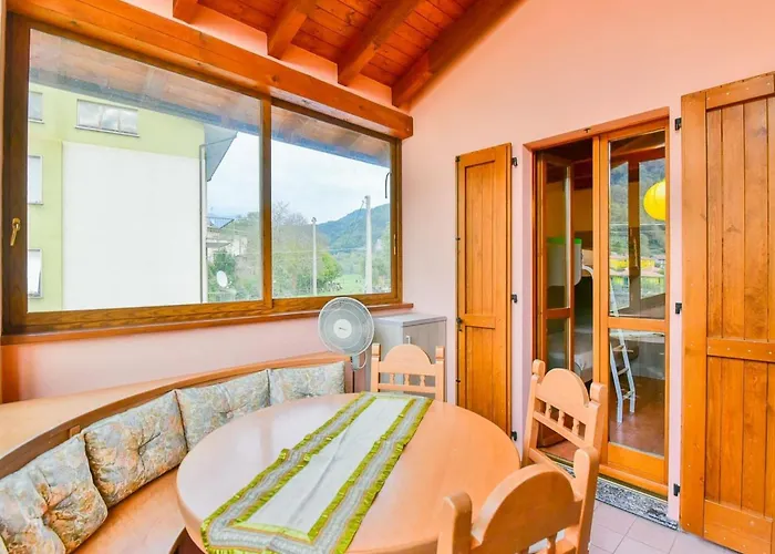 Jane E Jolie Haus Privates Schwimmbad Und Jacuzzi By Interhome بيت للعطل Valbrona