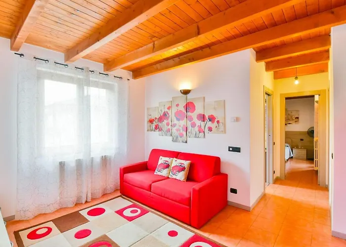 بيت للعطل Jane E Jolie Haus Privates Schwimmbad Und Jacuzzi By Interhome *