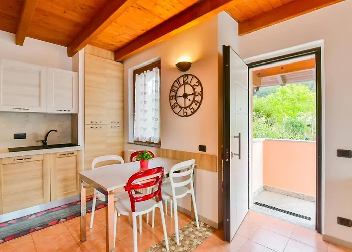 Jane E Jolie Haus Privates Schwimmbad Und Jacuzzi By Interhome * Valbrona