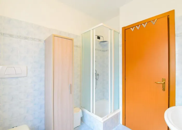 Jane E Jolie Haus Privates Schwimmbad Und Jacuzzi By Interhome Valbrona