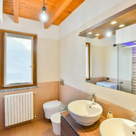 Jane E Jolie Haus Privates Schwimmbad Und Jacuzzi By Interhome * 발브로나